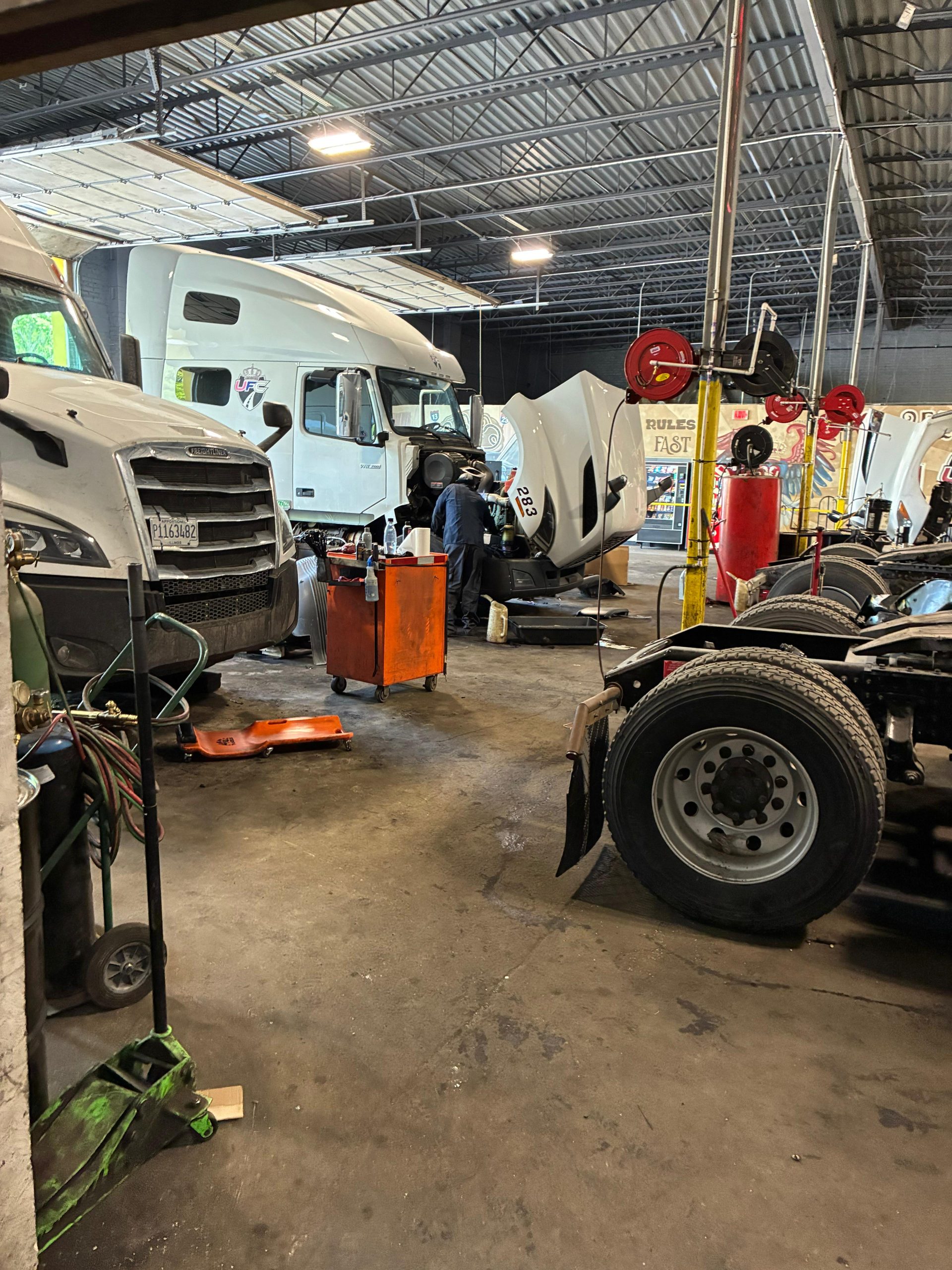 UFC Garage technician